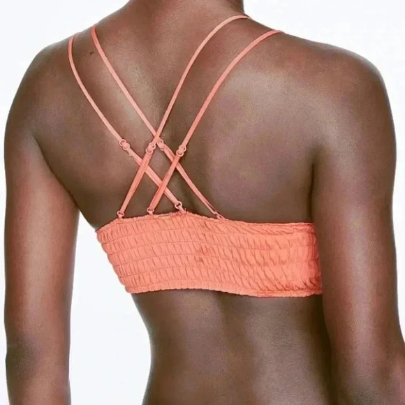 🆕PINK SMOCKED TRIANGLE CORAL BRALETTE L🆕 - Picture 2 of 4